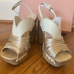 Miu Miu Raso/Vit Antic Heels